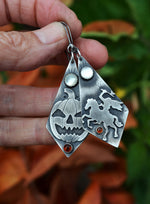 Mismatched Headless Horseman/Jack-o-Lantern Earrings - Hessonite Garnet and Mother of Pearl