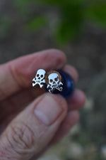 Jolly Roger Skull & Crossbones Stud Earrings - Sterling Silver