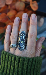 Spider and Prey Ring - Peridot and Black Star Diopside - Size 9