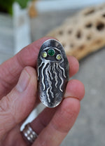 3 Eyed Jellyfish Saddle Ring - Will fit like a Size 8.5 - Green Onyx and Peridot