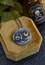 Hallows Eve Midnight Moon Necklace - Bat-O-Lantern/Citrine - 24"