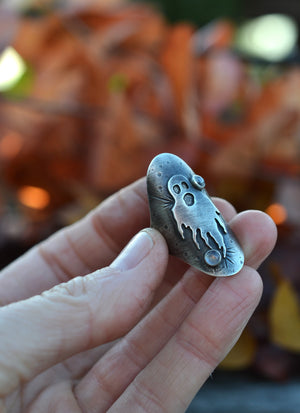 Ghastly Ghost Ring  - Rainbow Moonstone - Size 7