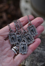 Cameo Style Molar Pendant - Black Onyx